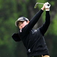 【女子ゴルフ】岩井明愛、桑木志帆ら4人が首位並走で2週連続の大混戦に　資生堂 レディスオープン3日目