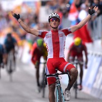 【UCIロード世界選手権14】勇気あるアタックで虹色ジャージをつかんだクビアトコウスキー「勝利を狙って、リスクを冒した」 画像