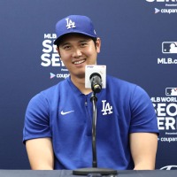 【MLB】大谷翔平、会見に記者殺到で“圧巻景色”　ベッツ、フリーマンとの“MVPトリオ”が韓国に上陸