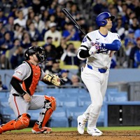 【MLB】大谷翔平、ついに待望の今季1号“170キロ”弾丸アーチ　「ショウタイムの始まりだ」