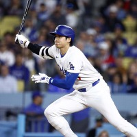 【MLB】「審判さんあぶない」大谷翔平、俊足飛ばして内野安打マーク　“あわや衝突”のヒヤリ場面も……