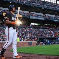 【MLB】ドジャースは強打の外野手サンタンダー獲得検討　米敏腕記者が「テオスカーは“1000％”復帰を望むと言った」と明かすも……