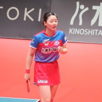 張本美和、前回敗戦の雪辱晴らす今季10勝目に「勝てて嬉しい」　対応能力光るも「困らないようにもっと力をつける」【Tリーグ】