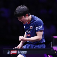 張本智和、王者が有延大夢に勝利で連覇へ向けて準々決勝進出　松島輝空、篠塚大登らも8強入りで優勝争い参戦か【全日本選手権2025】