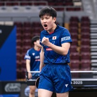 張本智和、世界43位の田中佑汰を寄せつけず貫録ストレート勝ち　妹・美和もベスト4進出で史上初の快挙も視界【全日本選手権2025】