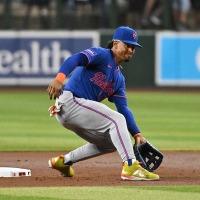 【MLB】千賀滉大を救った、メッツ野手陣の「パーフェクトリレー」に実況大興奮　リンドーアの“最速”中継プレーを称賛「素晴らしい送球だ」
