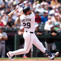【MLB】最強捕手ローリー、今季7度目の1試合2発「34号35号アーチ」　前半戦の球団最多タイ記録に……ジャッジと再び3本差