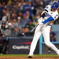 【MLB】大谷翔平、同点の終盤に“184キロ”二塁打でチャンスメーク　ベッツの勝ち越し打で生還