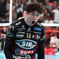 ペルージャ石川祐希、開幕戦でアタック決め咆哮　チーム2位の18得点で白星発進に貢献、悲願のイタリア・セリエA制覇へ好発進