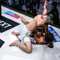 【RIZIN】「期待以上の怪物」ダウトベックの同門が“衝撃”の60秒殺デビュー　24歳新星の鮮烈チョークにファン悲鳴