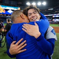 【MLB】ロバーツ監督、米トーク番組で山本由伸を称賛「メンタル面が異次元」　グラスノーは親族のチケット代に“900万円かかった”と明かす