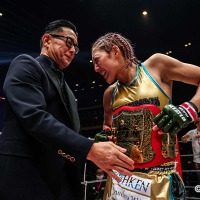 【RIZIN】RENAの一撃で絶対女王が衝撃ダウンも……最後は伊澤星花がギロチンで制す　「女子格はトイレ休憩じゃない」