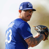 【MLB】ドジャース、捕手枠確保で苦渋の決断か……昨季71登板のバンダを“事実上の戦力外”　地元メディア「サプライズのロースター変更だ」