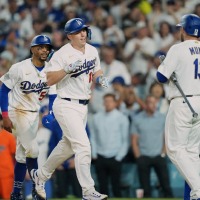 【MLB】ドジャース“新上位打線”が爆発で開幕戦白星　大谷翔平が死球も……タッカーとベッツが適時打、スミスがダメ押し弾