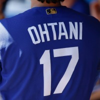 【MLB】球団史上初、ドジャースが今季のロード用ユニに“鮮やか”ドジャーブルーを採用　レプリカ大人気で早くも「ほぼ売り切れ」