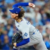 【MLB】降雪後、凍てつく夜のマウンドも……グラスノーが涼しい顔で今季2勝目　「寒さは感じなかった、むしろ心地良かった」理由とは？