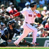 【MLB】「月間打率.385」吉田正尚も1試合3安打で貢献、レッドソックス11連勝でメジャー史上初の快進撃　2ケタ借金から“無敗の5割復帰”