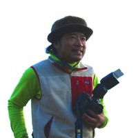 中川裕之氏