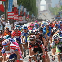 　今年もこの季節がやってきました！今週末はいよいよ世界最大の自転車レース「ツール・ド・フランス」の開幕です。
　サイクルスタイルではこの「2007 ツール・ド・フランス」を大特集！レースの規模やコース・チーム・選手・使用されている自転車などの紹介はもちろん