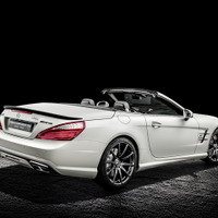 メルセデスベンツ SL63 AMG の ニコ・ロズベルグ 仕様「ワールド・チャンピオンシップ2014コレクターズエディション」