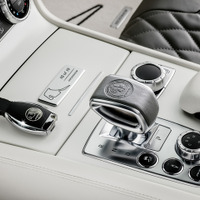 メルセデスベンツ SL63 AMG の ニコ・ロズベルグ 仕様「ワールド・チャンピオンシップ2014コレクターズエディション」