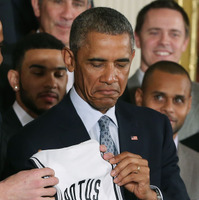 オバマ大統領とスパーズの会合のようす（2015年1月12日）（c）Getty Images