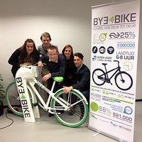 ワイヤレス充電&スマホ連動のEバイク、プロトタイプ公開　アムステルダム学生チーム 画像