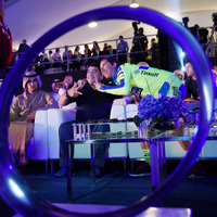 ディエゴ・マラドーナが登場、2015年ドバイ・ツアー開幕セレモニー