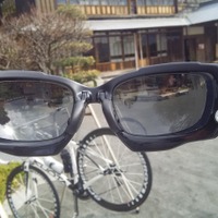 愛車クォータでいつものサイクリングコースへ。これまでもオークリーの偏光レンズのサングラスを使っているが、度付きに変わっても違和感がない