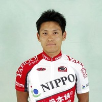 　8月5日にスペインで開幕した5日間のステージレース、ブエルタ・チクリスタ・ア・レオンで、NIPPO・梅丹の清水都貴（25）が第1ステージを制し、総合1位に立った。スペイン・カスティーレオン地方で開催される同大会はUCIクラス2の大会。
　スペインの西方を走る大規模