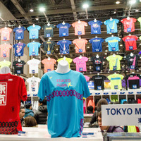【東京マラソン15】アシックスが大会限定記念グッズを大量投入…グラフィックTシャツは60種類 画像