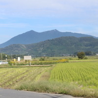 一目でわかる、茨城県の山のシンボル・筑波山。