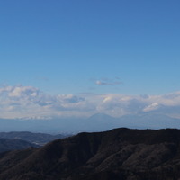 遠くに見えるのが日光男体山。台形のかたちをしていて、わかりやすい。