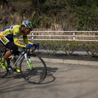 序盤アタックする山本（サイクルフェスタin桜島2015）