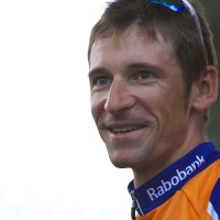 　23日間の日程で開催された自転車ロードレースのブエルタ・ア・エスパーニャは、最終日となる9月23日にリバスバシアマドリット～マドリッド間で第21ステージが行われ、ロシアのデニス・メンショフ（29＝ラボバンク）が2年ぶり2度目の総合優勝を達成した。第21ステージ