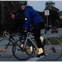 ズボンの裾の悩みを解消！光るアンクルラップ「The Commuter Gaiter 」…米サンフランシスコ発 画像