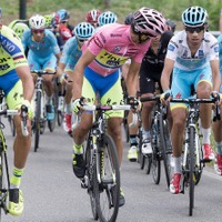 2015年ジロ・デ・イタリア第9ステージ、アルベルト・コンタドール（ティンコフ・サクソ）ら