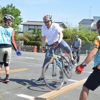 オトナのための自転車学校で自転車をカッコよく操る技術を学ぼう