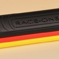 ユニコ、国旗カラーが面白い純イタリア製「RACEONE タイヤレバー」販売