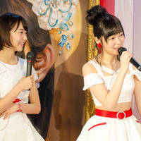 HKT48の宮脇咲良（左）と指原莉乃