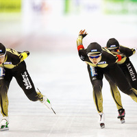 2015スピードスケート世界距離別選手権女子チームパシュートで日本女子が優勝（2014年2月14日）