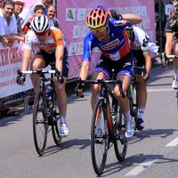 ジロローザ第2ステージを制したメガン・グアルニエ