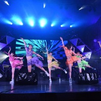 初の日比谷野音ライブを行ったアイドルグループの「アップアップガールズ（仮）」