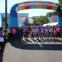 那須高原ロングライド2015with那須ブラーゼン＆宇都宮ブリッツェンが7月12日、栃木県那須氏で開催され、きれいで速い女性ユニット「ちゃりん娘」が参加者とともにロングライドを完走