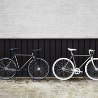 無垢の鉄や溶接焼けが見える自転車「コッチ・ペダーレ・ソリド」…20台限定 画像