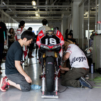 【鈴鹿8耐】大会唯一の女性ライダーの挑戦は「予選ギリギリの勝負」