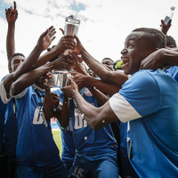 マンチェスター ユナイテッド プレミアカップの優勝はガーナ…京都サンガFCはフェアプレーアワード受賞