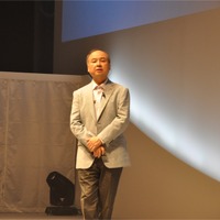 孫正義社長「3つの成長戦略…IoT、AI、スマートロボット」ソフトバンクワールド2015 その2