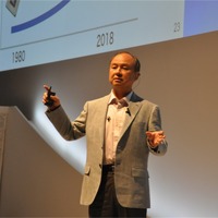 孫正義社長「3つの成長戦略…IoT、AI、スマートロボット」ソフトバンクワールド2015 その2