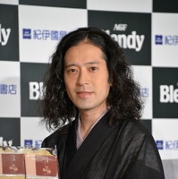 又吉「火花」169万部、どこまで伸びる? 画像